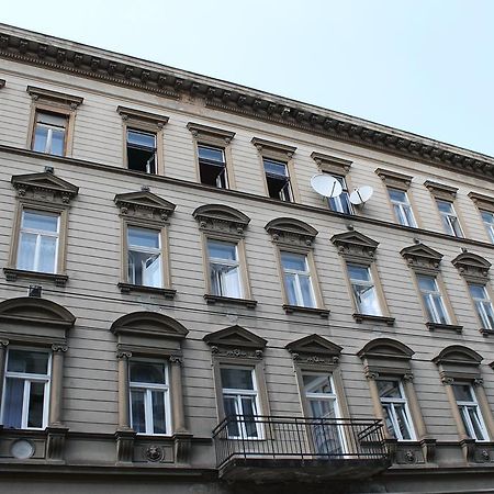 Capital Guesthouse Budapest Exterior photo